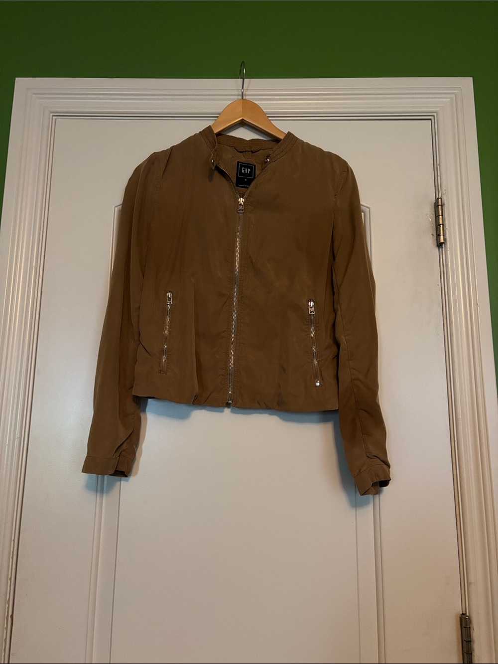 GAP Women's Tan Bomber Jacket with Zip Pockets. 100% Tencel. medium